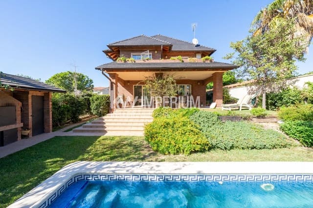 4 soveværelse Villa til salg i Vilafortuny, Cambrils med swimmingpool garage - € 790.000 (Ref: 8576667)