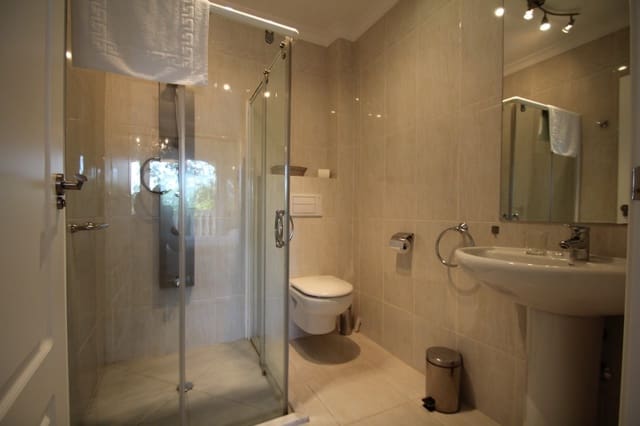 2 makuuhuone Huoneisto myytävänä paikassa Benissa mukana uima-altaan - 249 000 € (Ref: 7027714)