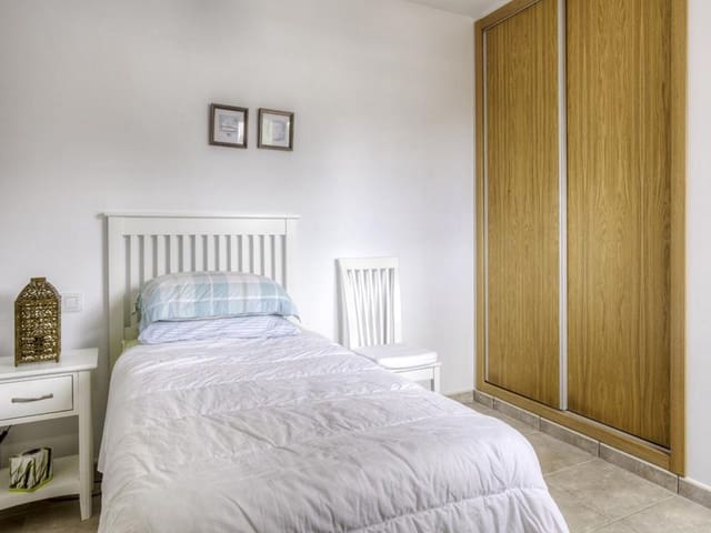 2 bedroom Townhouse for sale in Pedreguer with pool - € 170,000 (Ref: 7202570)