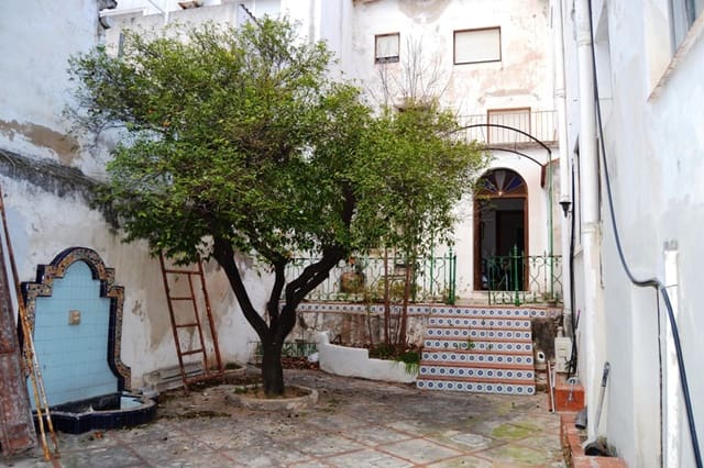 9 soverom Hus til salgs i Dénia - € 630 000 (Ref: 7212320)