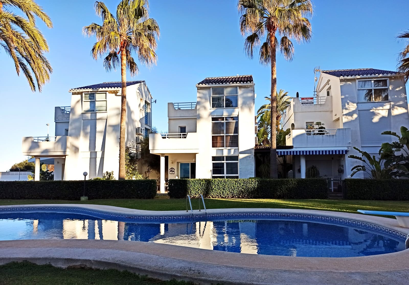 3 makuuhuone Omakotitalo myytävänä paikassa Denia mukana uima-altaan 
autotalli - 599 000 € (Ref: 7212339)