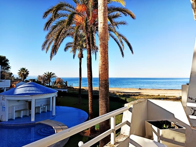 3 makuuhuone Omakotitalo myytävänä paikassa Dénia mukana uima-altaan 
autotalli - 599 000 € (Ref: 7212339)