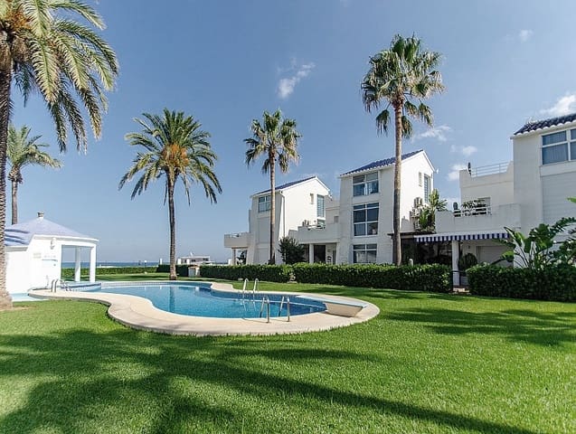 3 makuuhuone Omakotitalo myytävänä paikassa Dénia mukana uima-altaan 
autotalli - 599 000 € (Ref: 7212339)