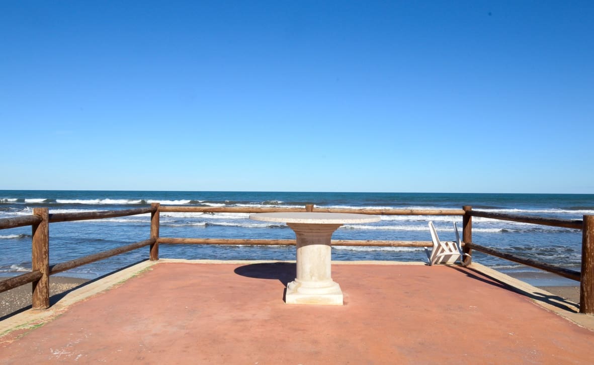 8 Zimmer Villa zu verkaufen in Denia mit Garage - 800.000 € (Ref: 7212369)