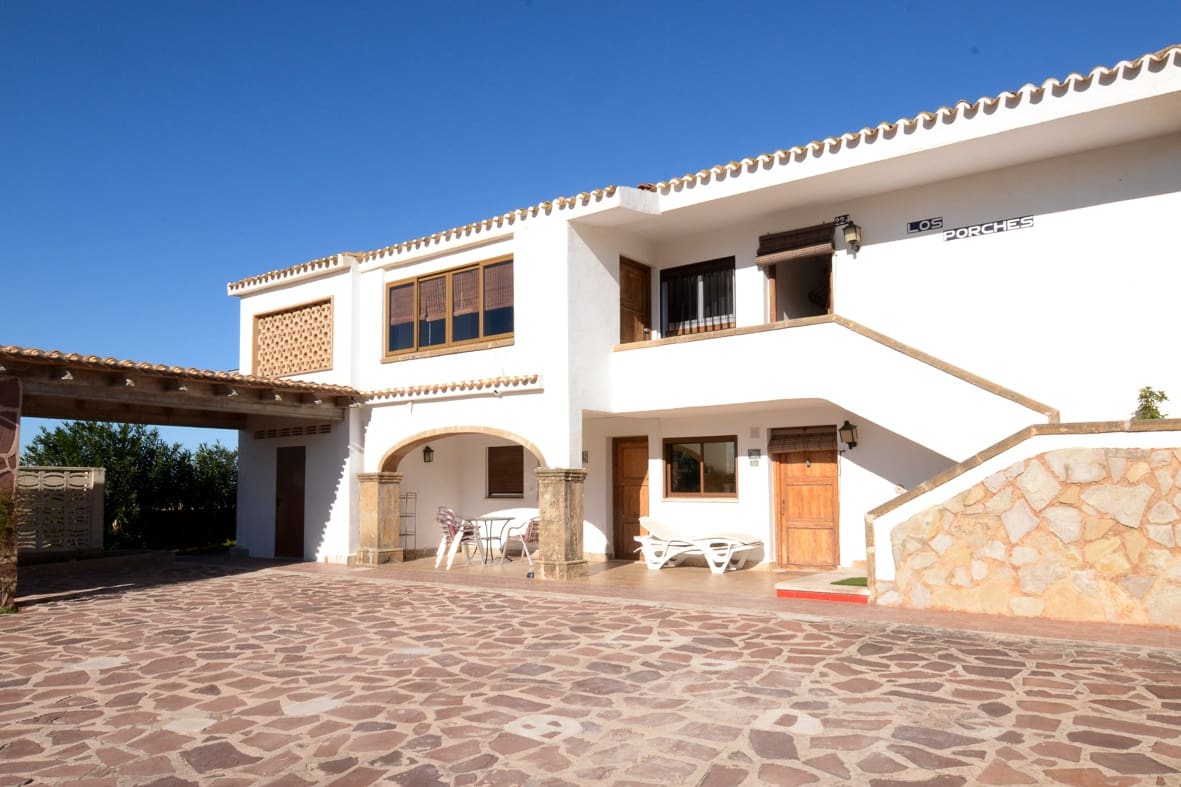 8 Zimmer Villa zu verkaufen in Denia mit Garage - 800.000 € (Ref: 7212369)