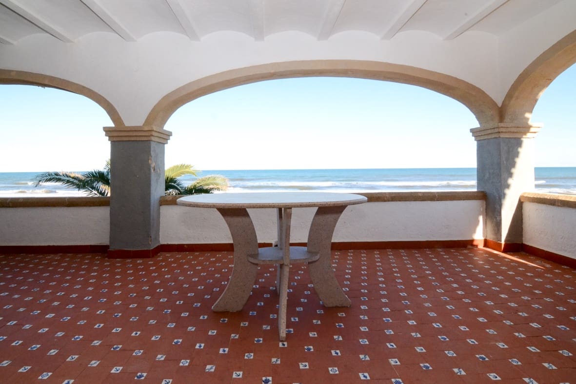 8 Zimmer Villa zu verkaufen in Denia mit Garage - 800.000 € (Ref: 7212369)