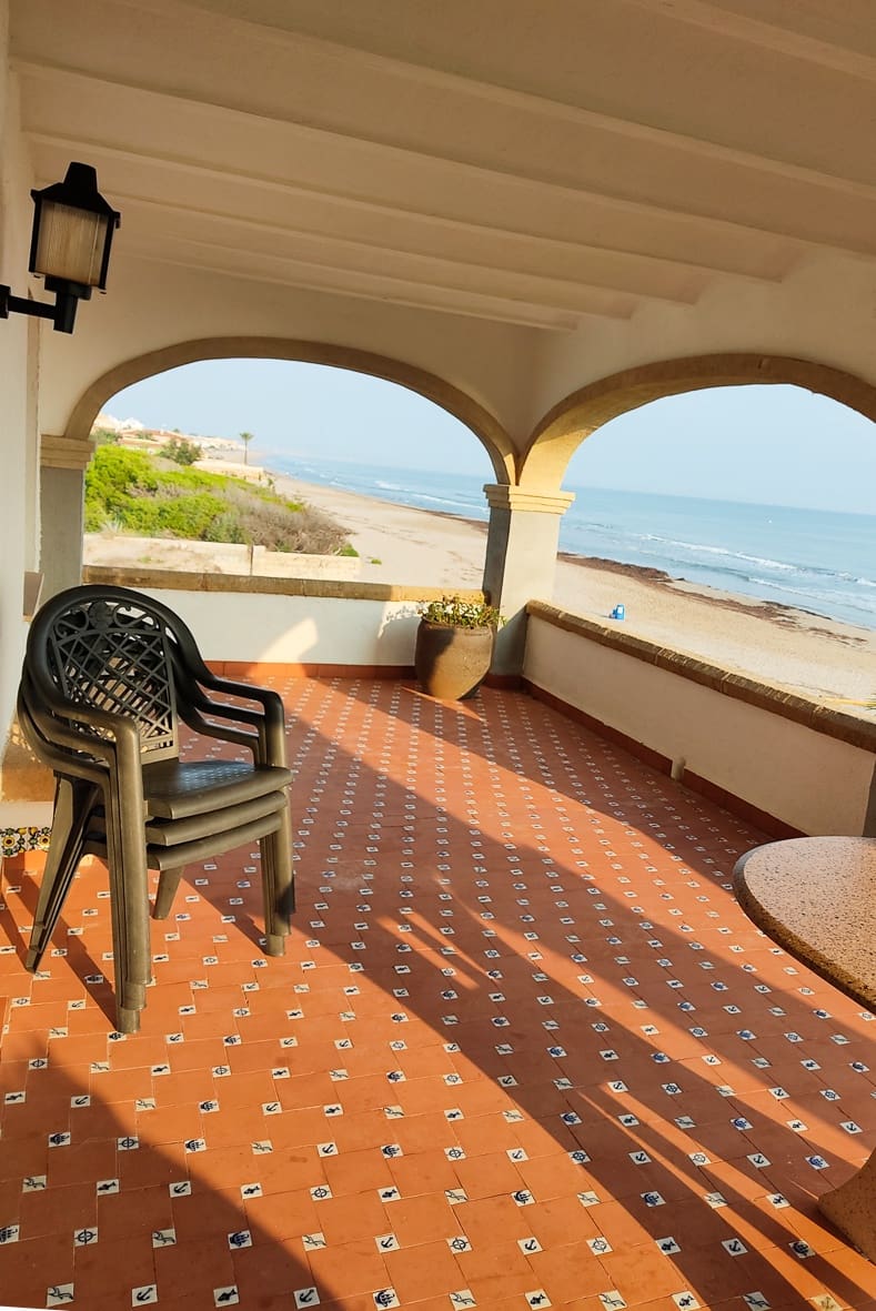8 Zimmer Villa zu verkaufen in Denia mit Garage - 800.000 € (Ref: 7212369)