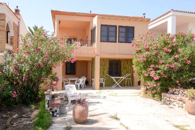 5 Zimmer Villa zu verkaufen in Dénia mit Garage - 685.000 € (Ref: 7212370)
