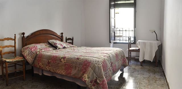 7 bedroom Bungalow for sale in Dénia - € 275,000 (Ref: 7352233)