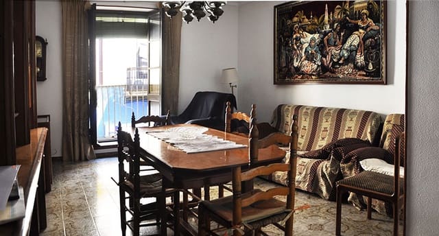 7 bedroom Bungalow for sale in Dénia - € 275,000 (Ref: 7352233)