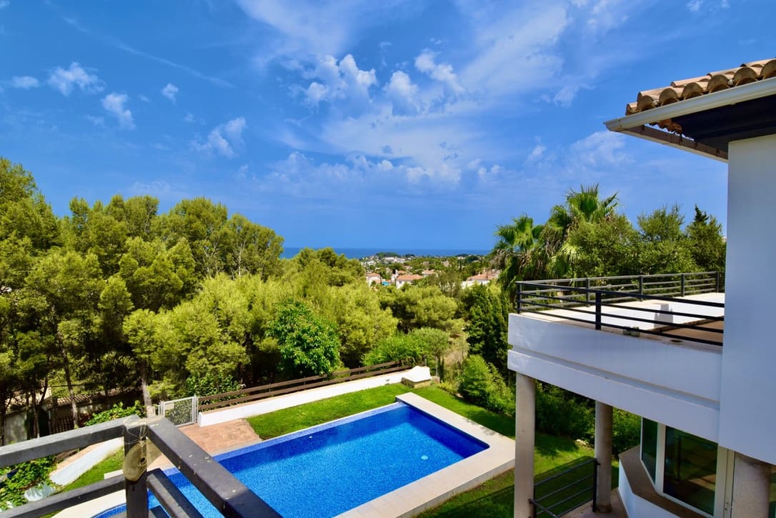 6 soveværelse Villa til salg i Denia med swimmingpool - € 1.050.000 (Ref: 7377142)