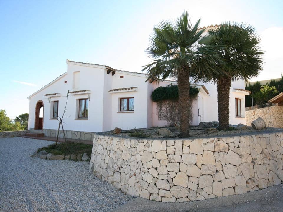 Chalet de 3 habitaciones en Pedreguer en venta con piscina - 470.000 € (Ref: 7433287)