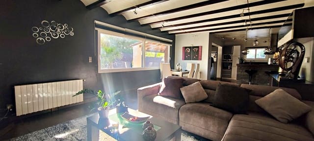 3 quarto Moradia para venda em Dénia com piscina garagem - 475 000 € (Ref: 7439026)