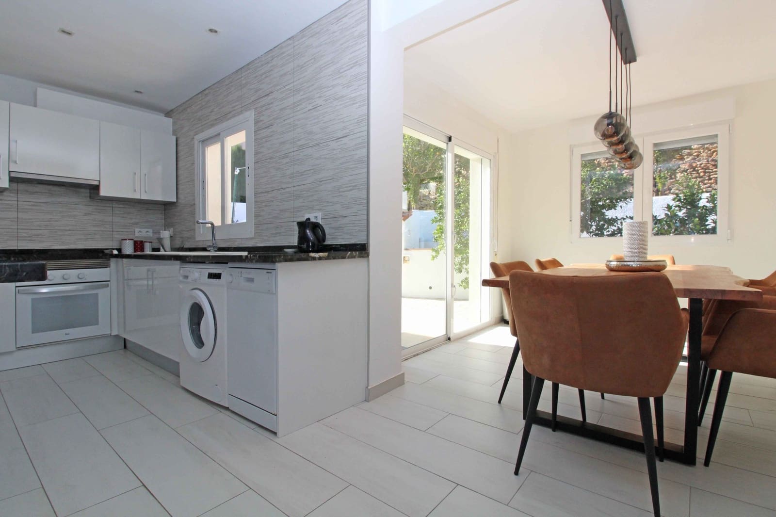 4 makuuhuone Huvila myytävänä paikassa Benissa - 660 000 € (Ref: 7477526)