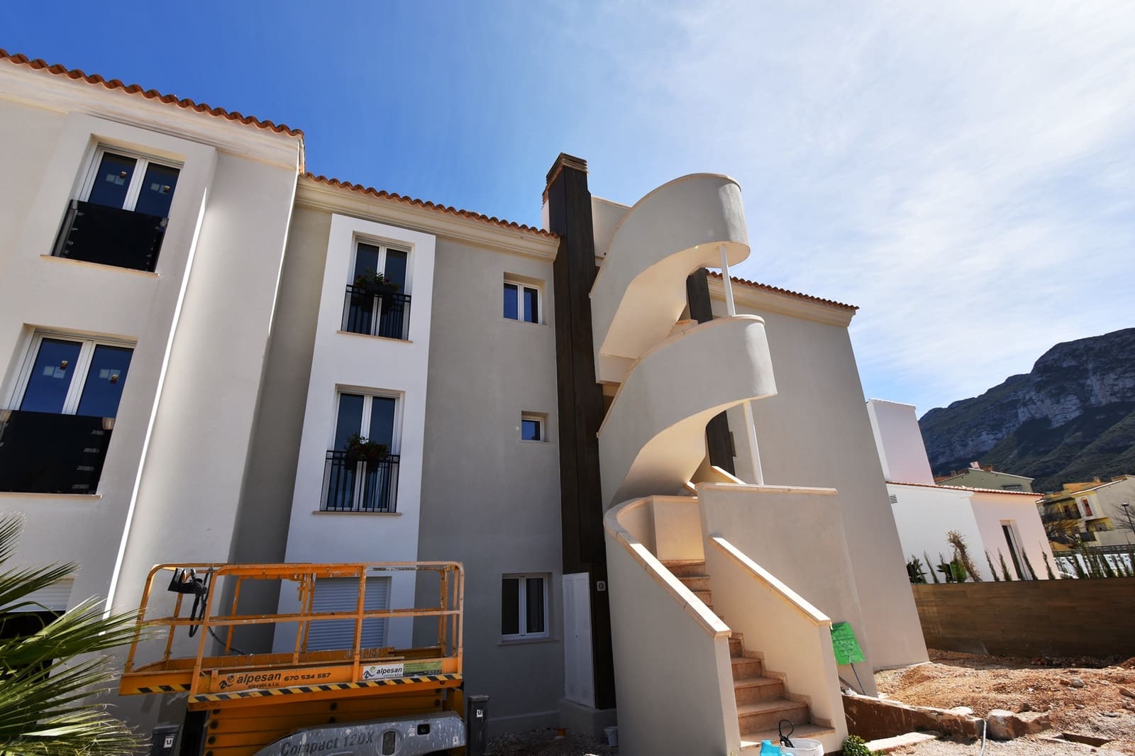 2 slaapkamer Appartement te koop in Denia met zwembad garage - € 239.000 (Ref: 7514093)