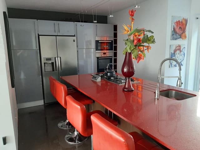 3 bedroom Villa for sale in Orba - € 450,000 (Ref: 7528556)