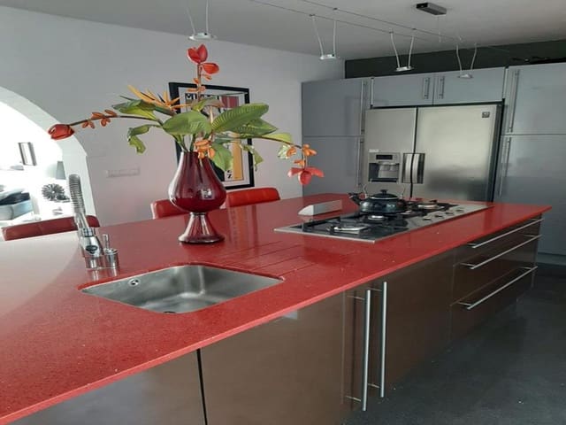 3 bedroom Villa for sale in Orba - € 450,000 (Ref: 7528556)