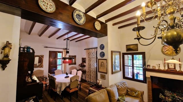 5 bedroom Townhouse for sale in Alcalalí / Alcanalí - € 450,000 (Ref: 7664144)