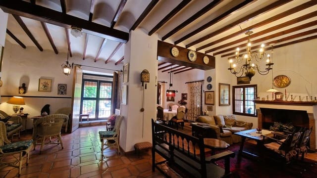 5 bedroom Townhouse for sale in Alcalalí / Alcanalí - € 450,000 (Ref: 7664144)