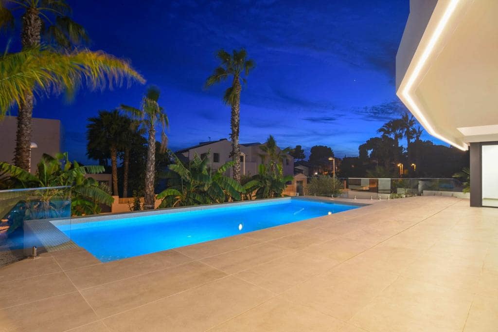 4 soverom Villa til salgs i Moraira med svømmebasseng - € 1 250 000 (Ref: 7733144)