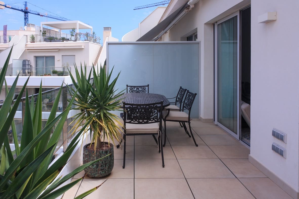 Apartamento de 2 habitaciones en Dénia en venta con piscina garaje - 350.000 € (Ref: 7733160)