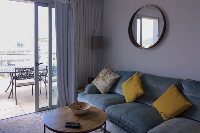 Apartamento de 2 habitaciones en Dénia en venta con piscina garaje - 350.000 € (Ref: 7733160)