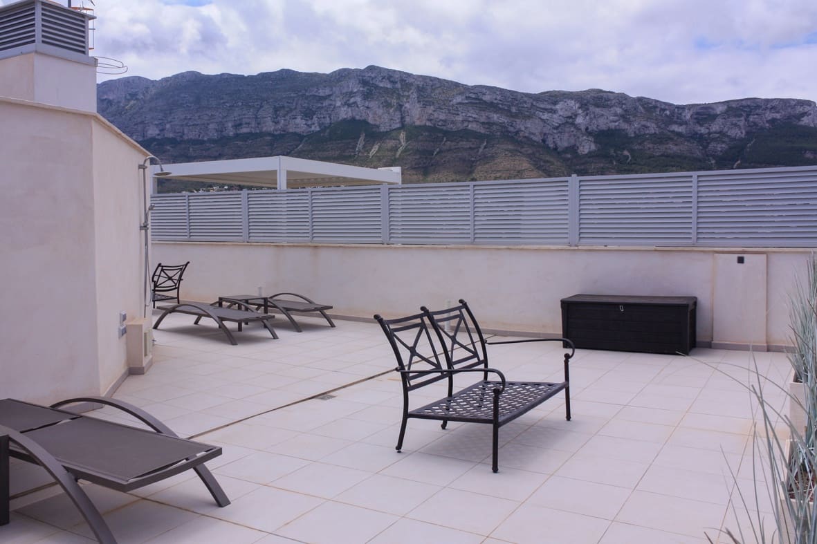 Apartamento de 2 habitaciones en Dénia en venta con piscina garaje - 350.000 € (Ref: 7733160)