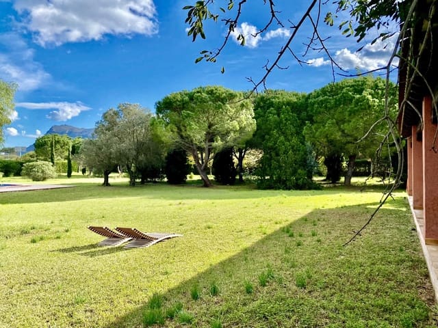 6 quarto Moradia para venda em Dénia com piscina garagem - 1 280 000 € (Ref: 7733161)