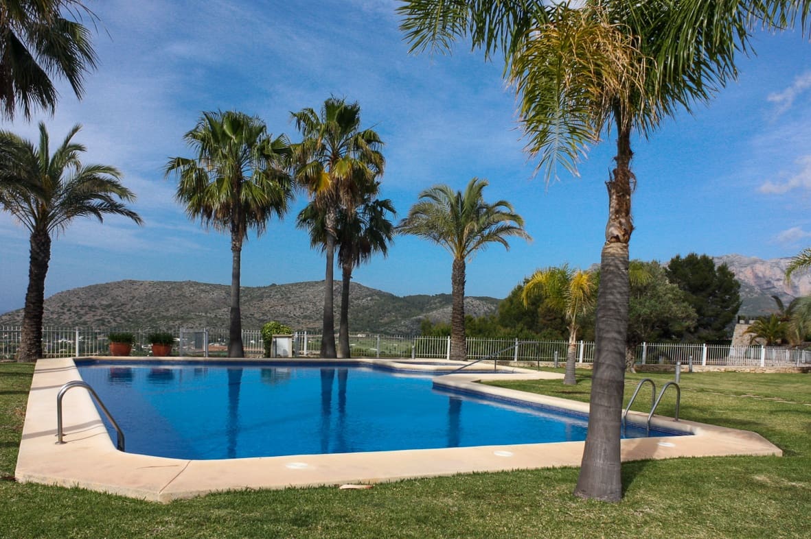 3 bedroom Apartment for sale in Denia with pool garage - € 495,000 (Ref: 7733165)