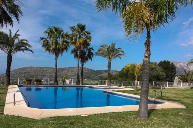 Apartamento de 3 habitaciones en Dénia en venta con piscina garaje - 495.000 € (Ref: 7733165)
