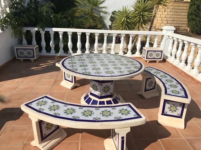 4 slaapkamer Villa te koop in Altea - € 749.000 (Ref: 7783543)