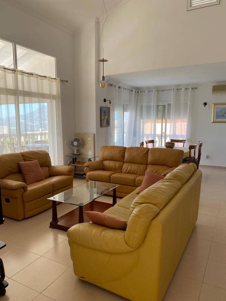 4 slaapkamer Villa te koop in Altea - € 749.000 (Ref: 7783543)