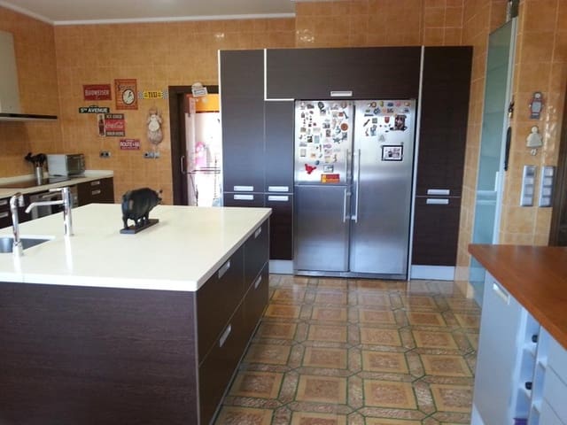 4 bedroom Villa for sale in Pedreguer with pool - € 1,290,000 (Ref: 7818765)