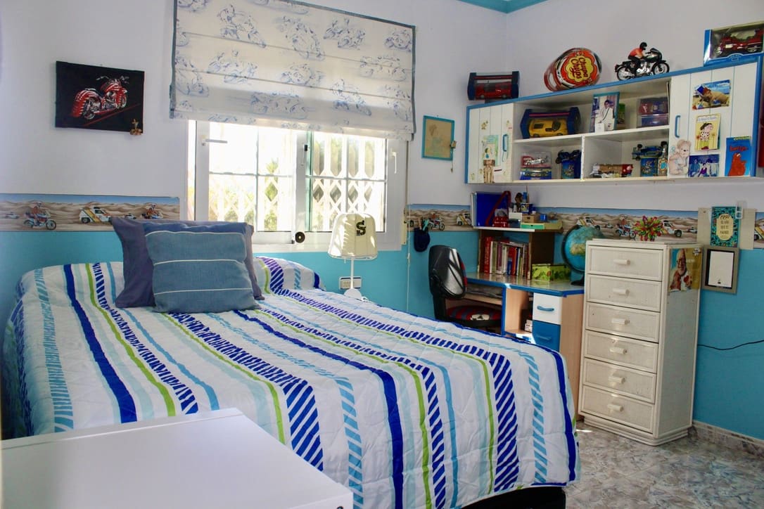 Chalet de 4 habitaciones en Dénia en venta con piscina - 850.000 € (Ref: 7818769)