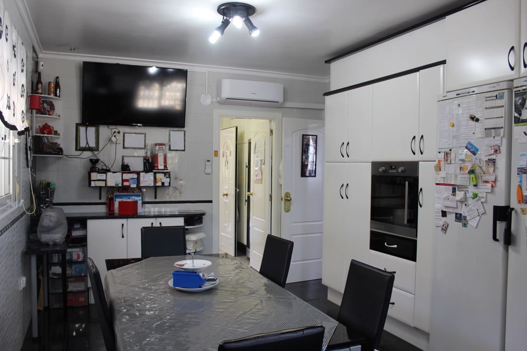 Chalet de 4 habitaciones en Dénia en venta con piscina - 850.000 € (Ref: 7818769)