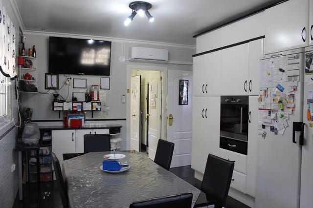 Chalet de 4 habitaciones en Dénia en venta con piscina - 850.000 € (Ref: 7818769)