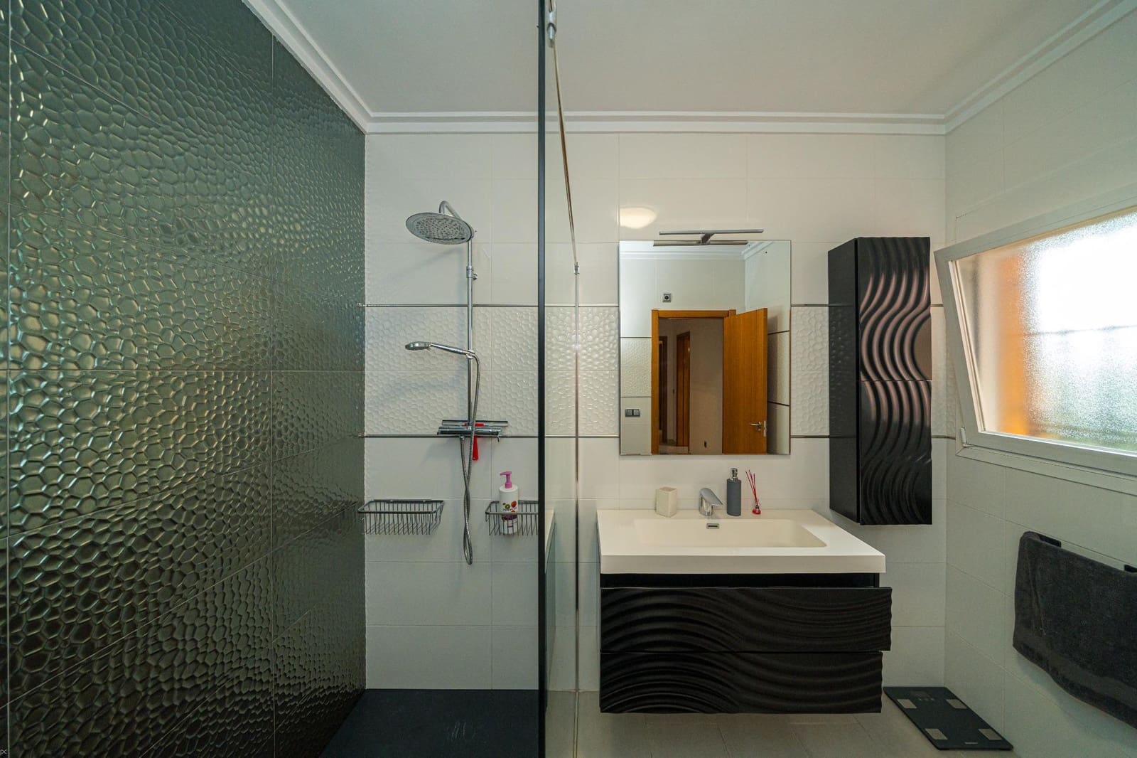 5 slaapkamer Villa te koop in Orba met zwembad - € 499.000 (Ref: 7818777)