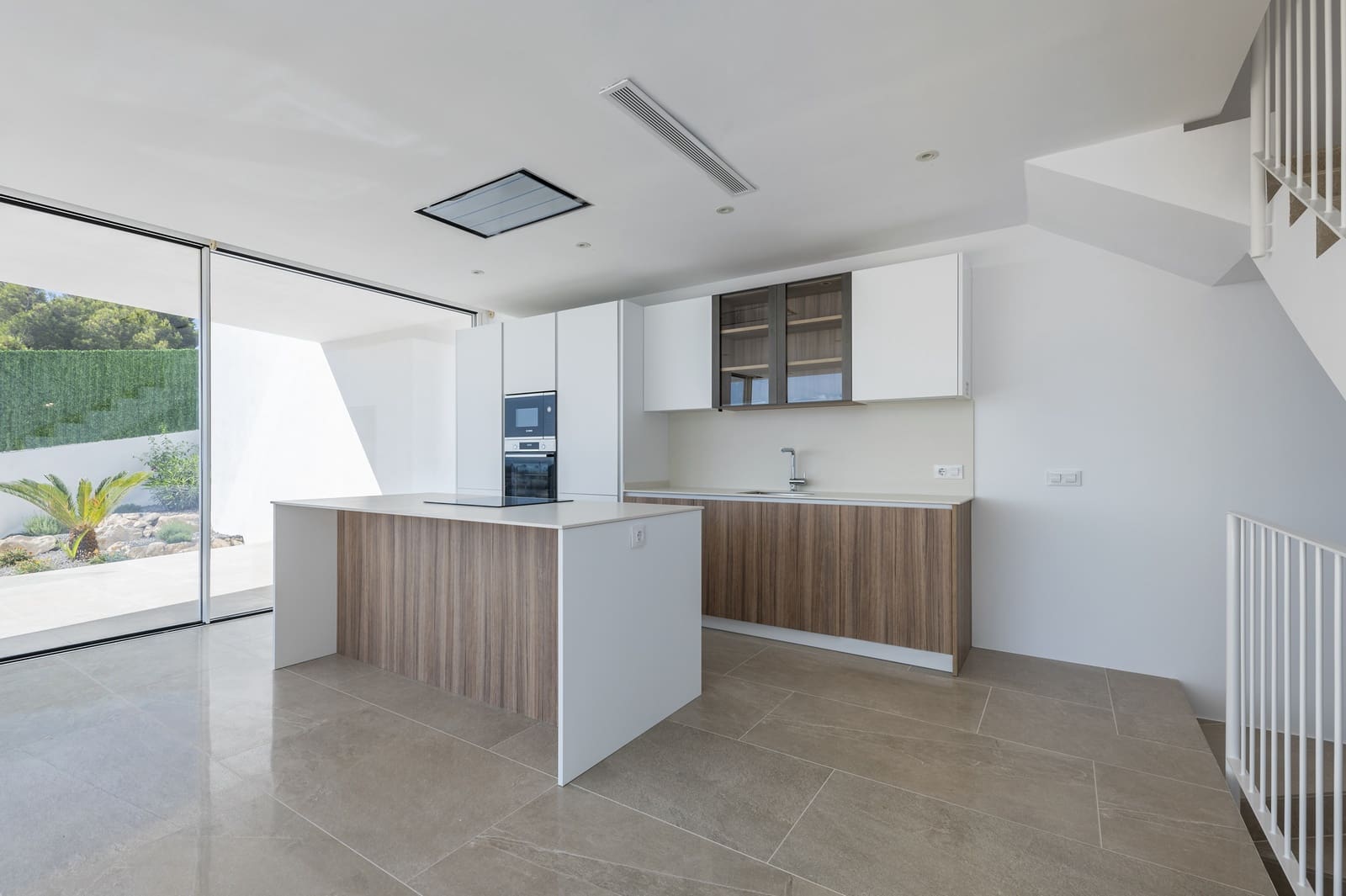 3 bedroom Villa for sale in Benissa - € 990,000 (Ref: 8017957)