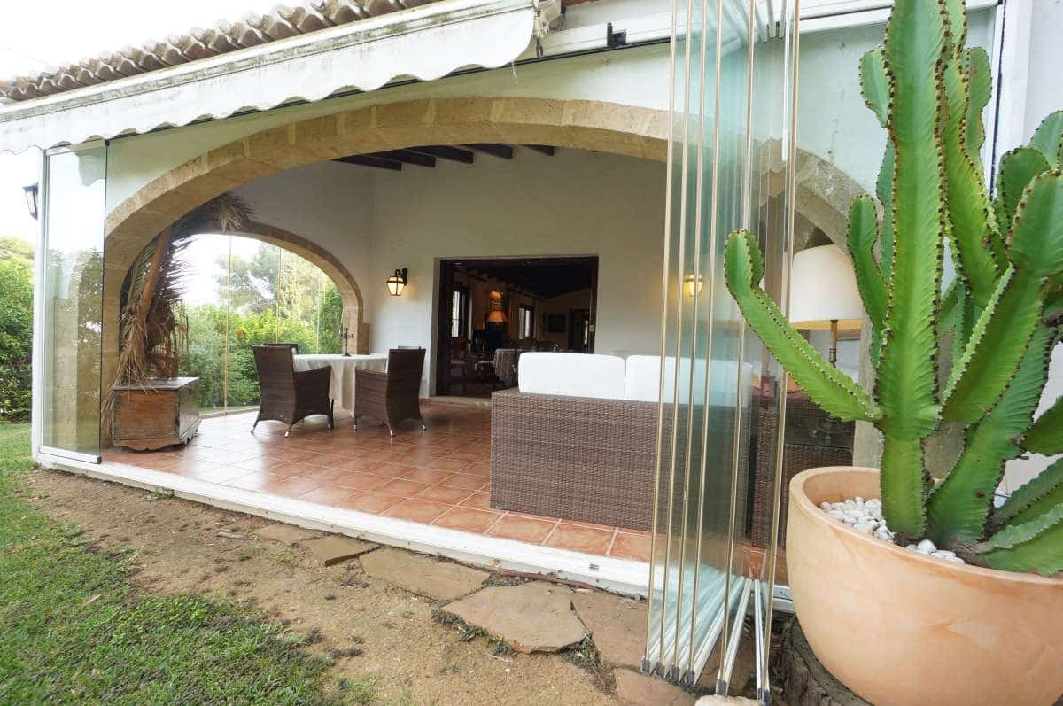 5 makuuhuone Huvila myytävänä paikassa Javea / Xabia - 1 280 000 € (Ref: 8017976)