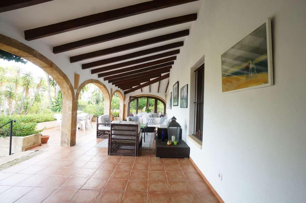 5 makuuhuone Huvila myytävänä paikassa Javea / Xabia - 1 280 000 € (Ref: 8017976)