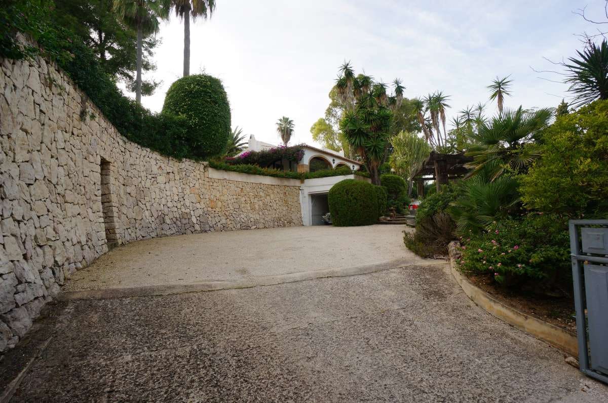 5 makuuhuone Huvila myytävänä paikassa Javea / Xabia - 1 280 000 € (Ref: 8017976)