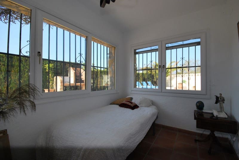 Chalet de 6 habitaciones en Benissa en venta - 595.000 € (Ref: 8017984)