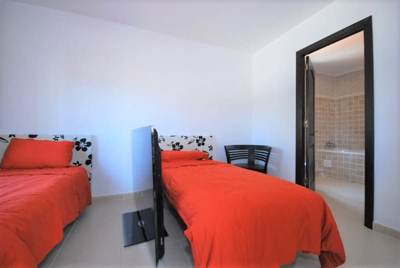 Chalet de 6 habitaciones en Benissa en venta - 595.000 € (Ref: 8017984)