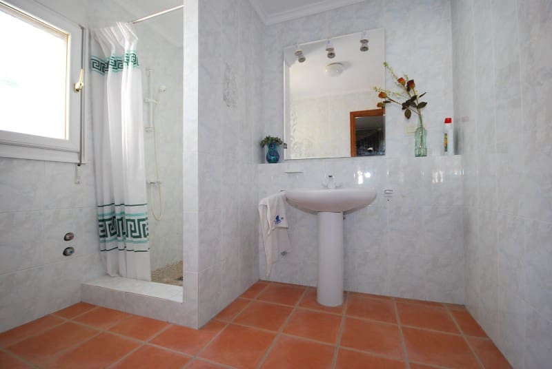 Chalet de 6 habitaciones en Benissa en venta - 595.000 € (Ref: 8017984)