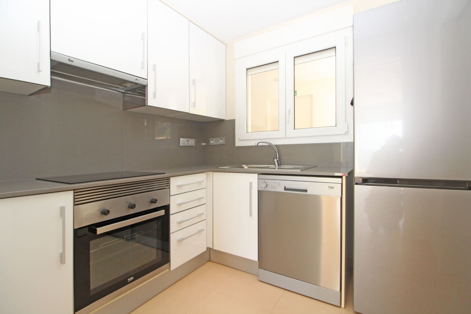 2 soveværelse Lejlighed til salg i Altea - € 435.000 (Ref: 8017988)