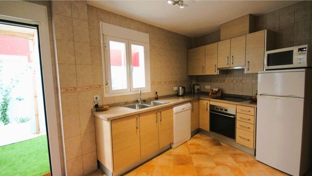 3 bedroom Townhouse for sale in Alcalalí / Alcanalí - € 245,000 (Ref: 8017991)