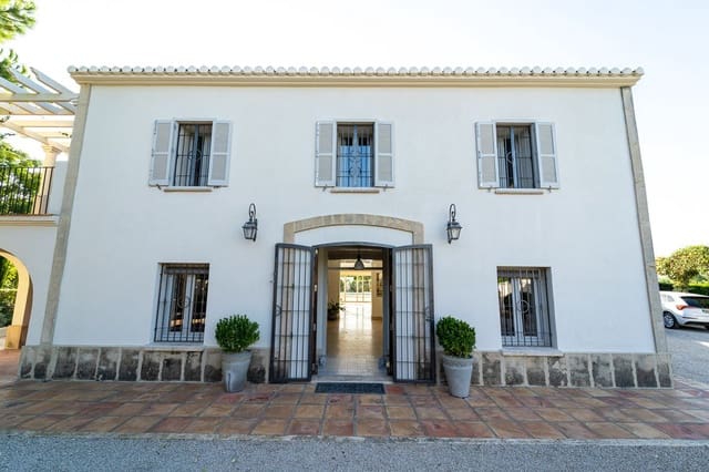 5 Zimmer Villa zu verkaufen in Dénia mit Pool Garage - 1.220.000 € (Ref: 8017995)