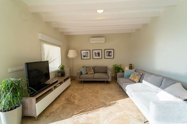 5 Zimmer Villa zu verkaufen in Dénia mit Pool Garage - 1.220.000 € (Ref: 8017995)