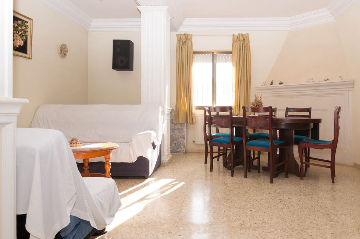 8 quarto Moradia para venda em Denia com piscina garagem - 800 000 € (Ref: 8018008)