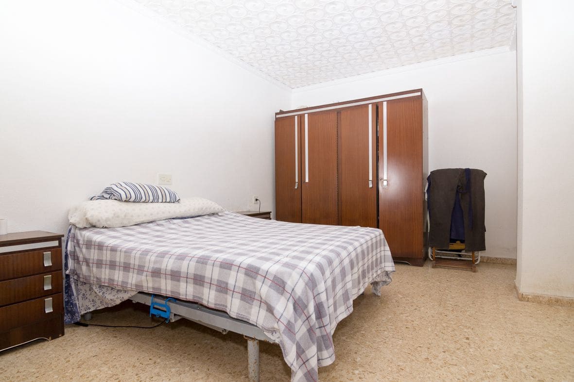 8 quarto Moradia para venda em Denia com piscina garagem - 800 000 € (Ref: 8018008)